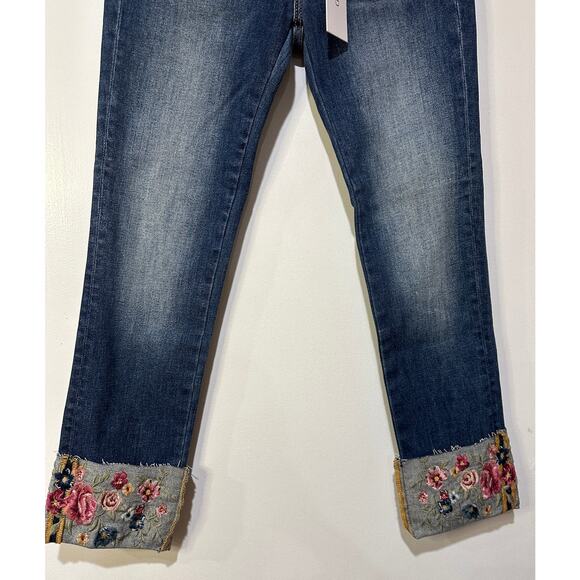 Driftwood Embroidered Colette Jeans Medium Wash Size 25W 26L NWT Floral Cuffed - Picture 7 of 16